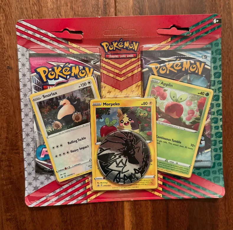 Pokemon TCG - Snorlax, Morpeko & Applin with 2 Booster Packs & Coin