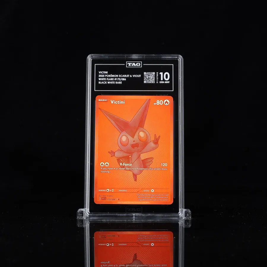 Victini Black/White Rare White Flare
